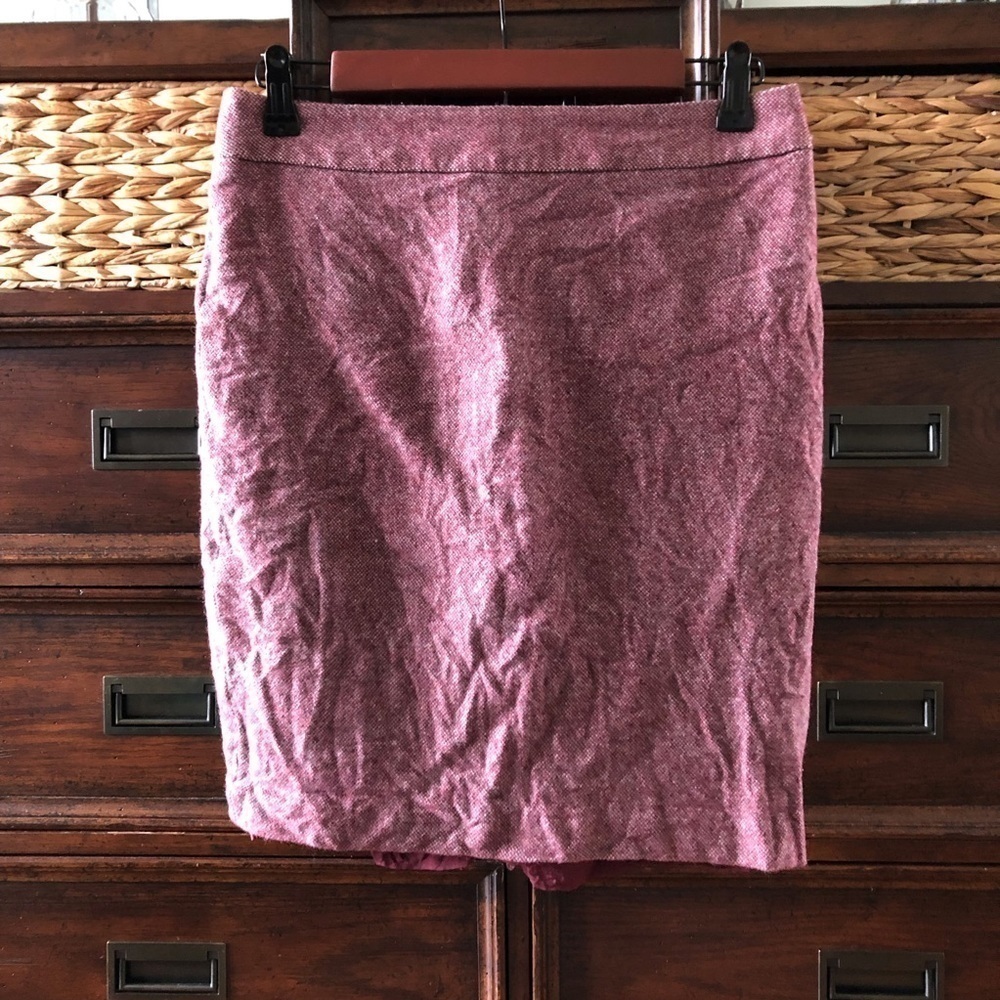 Brooks Brothers super fine wool and cashmere maroon pencil skirt in size 8P